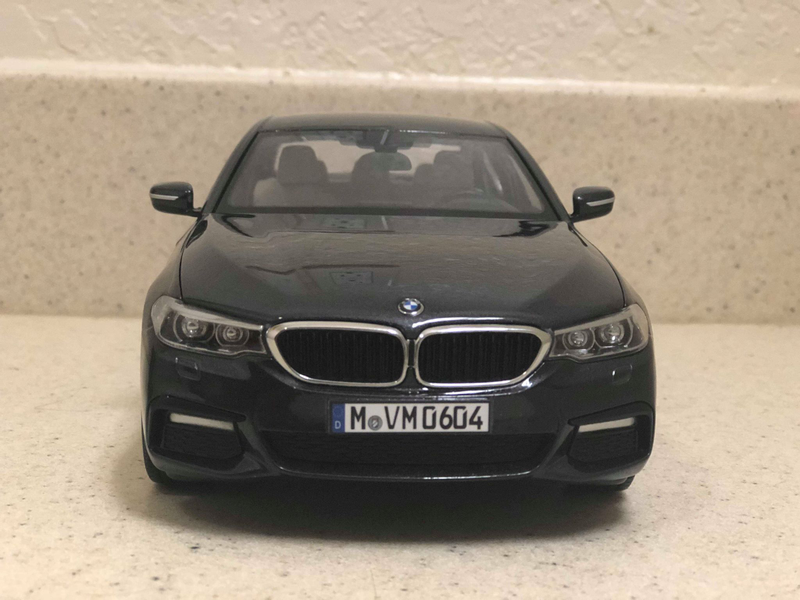 Illustration for article titled Kyosho 1/18 2017 BMW 540i M-Sport (G30): the LaLD review